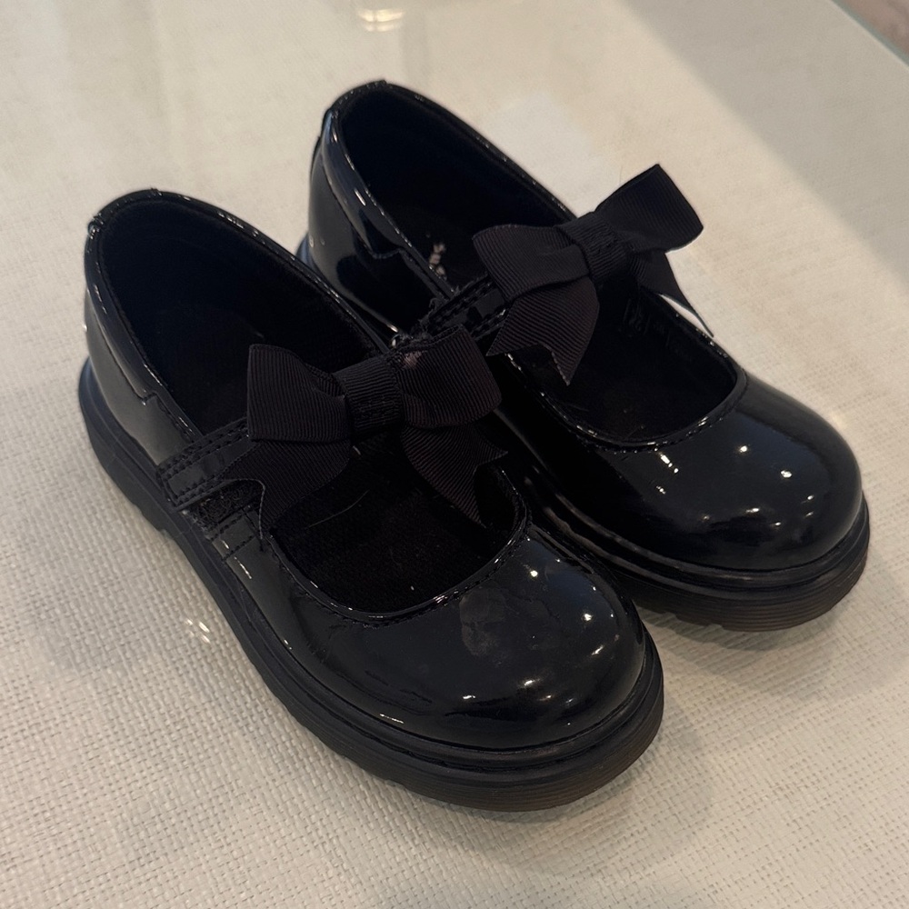 Doc Martens Patent Leather Kids Mary Jane’s with Bow Size 10